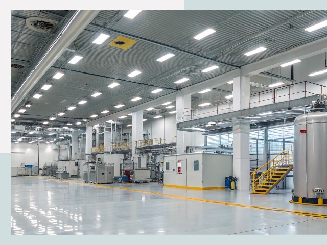 Освещение ангаров в Лесозаводске от 620 руб. - Эффективные решения