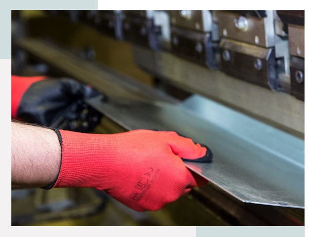 Гибка металла в Лесозаводск от 620 руб. - Надёжно и быстро